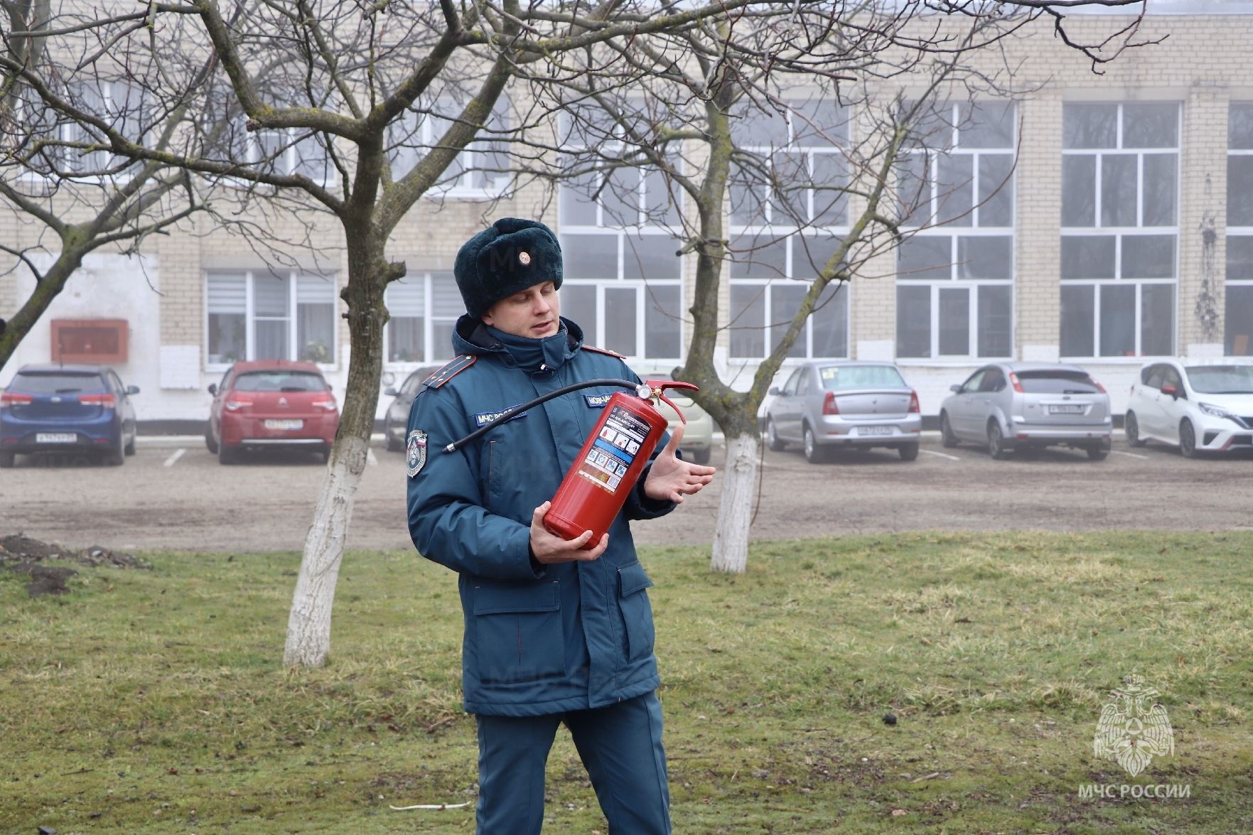 Громкий звук пожарной сирены и эвакуация - огнеборцы проводят учения |  15.02.2024 | Ставрополь - БезФормата