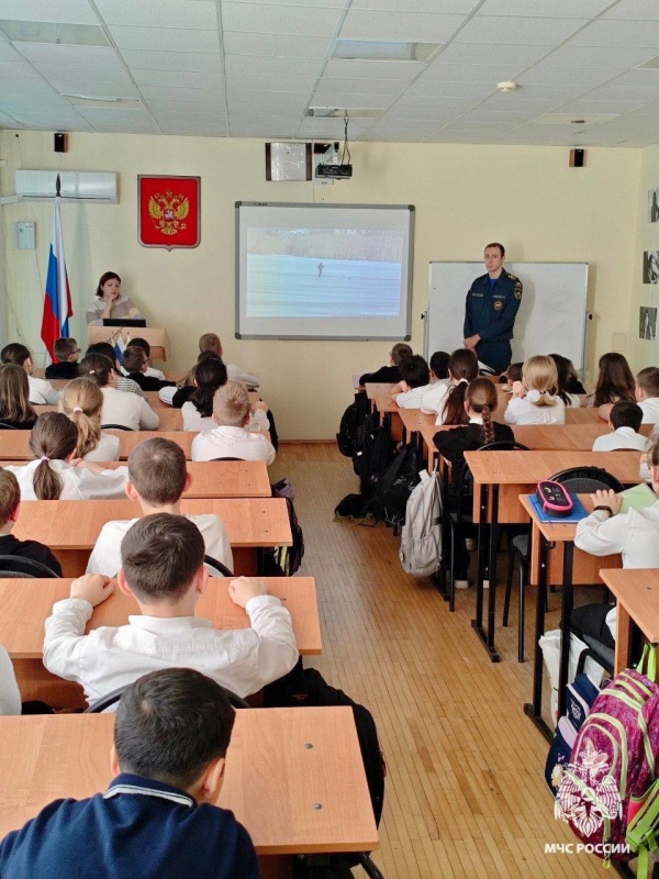 Даже зимой не забывай о безопасности на водоёмах